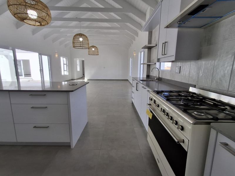 3 Bedroom Property for Sale in Golden Mile Western Cape
